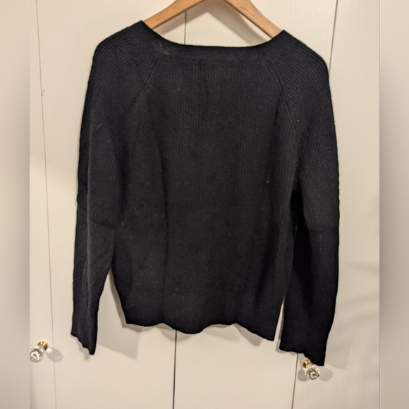 Old Navy Black V Neck Cozy Sweater - Pullover Sweatshirt - Picture 6 of 10